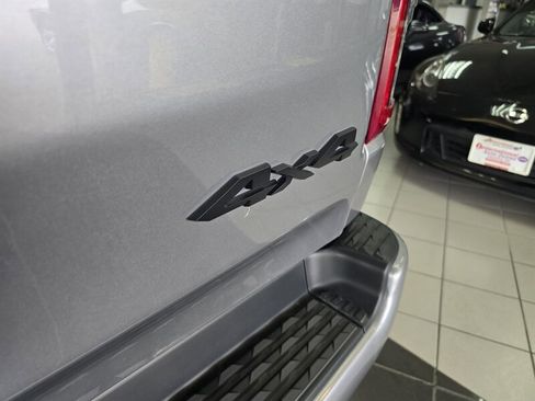 Used 2022 RAM 1500 Big Horn AWD/4WD image 34