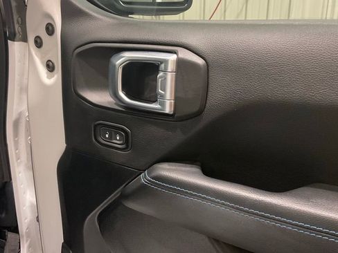 Used 2021 Jeep Wrangler Unlimited Rubicon 4xe w/ Steel Bumper Group AWD/4WD image 14