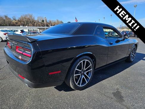 Used 2023 Dodge Challenger R/T image 7