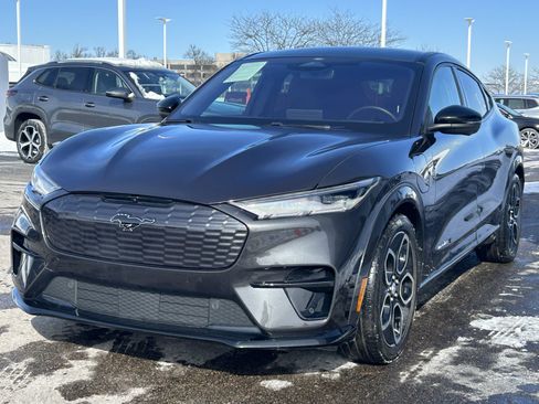 Used 2022 Ford Mustang Mach-E GT image 3