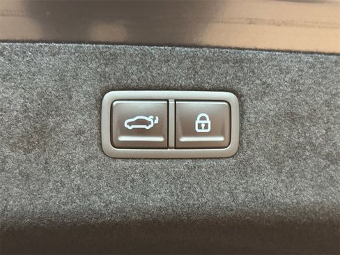 New 2026 Genesis G90 3.5T Prestige image 16