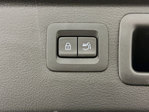 Used 2025 MAZDA CX-50 AWD 2.5 Hybrid w/ Premium Pkg image 32