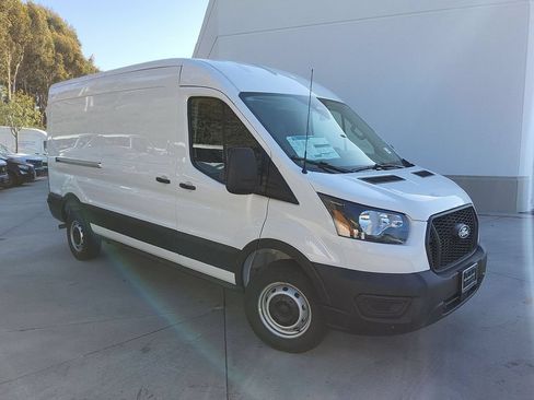 New 2026 Ford Transit 250 148 Medium Roof w/ Load Area Protection Package RWD image 19