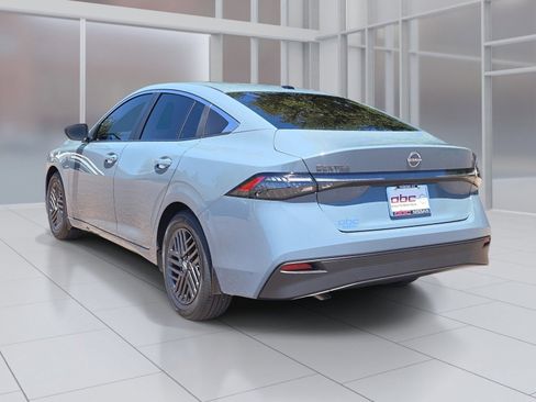 New 2026 Nissan Sentra SV w/ SV Convenience Package FWD image 7