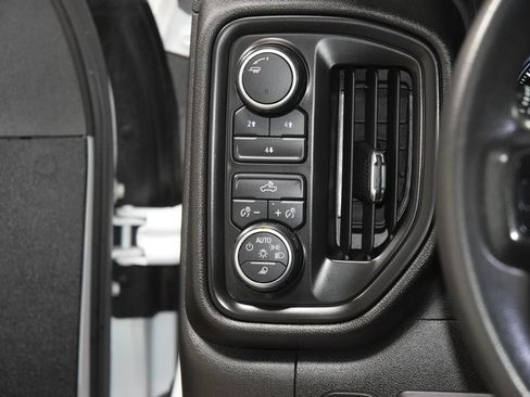 Used 2022 Chevrolet Silverado 2500 W/T w/ WT Convenience Package AWD/4WD image 25