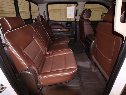 Used 2018 Chevrolet Silverado 1500 High Country AWD/4WD image 18