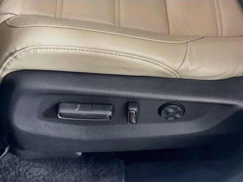 Used 2019 Honda CR-V EX-L image 18