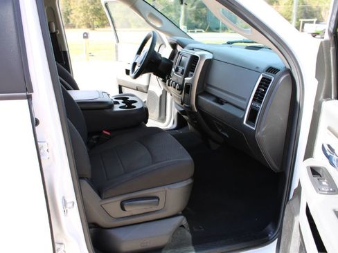 Used 2019 RAM 1500 Classic Warlock AWD/4WD image 13