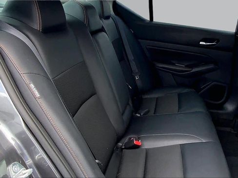 Used 2022 Nissan Altima 2.5 SR w/ Midnight Edition Package FWD image 20