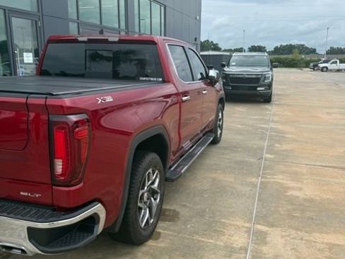Used 2025 GMC Sierra 1500 SLT AWD/4WD image 2