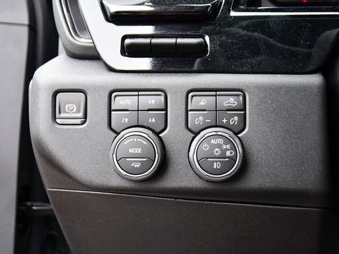 Used 2026 Chevrolet Silverado 2500 ZR2 image 34