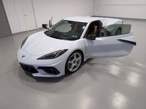 Used 2022 Chevrolet Corvette Stingray Premium Conv w/ Battery Protection Package image 17