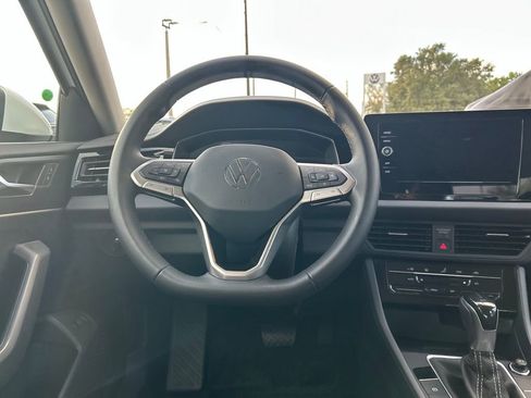 Used 2025 Volkswagen Jetta S image 41