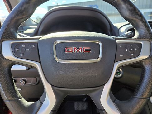 Used 2023 GMC Terrain SLE image 28