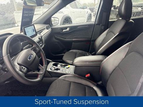 Certified 2025 Ford Escape ST-Line Select AWD/4WD image 9