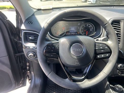 Used 2023 Jeep Cherokee Altitude Lux AWD/4WD image 20