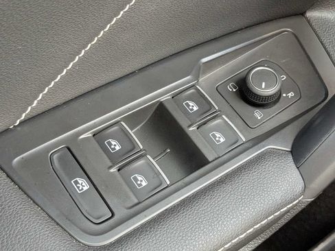 Used 2023 Volkswagen Tiguan SEL R-Line AWD/4WD image 26