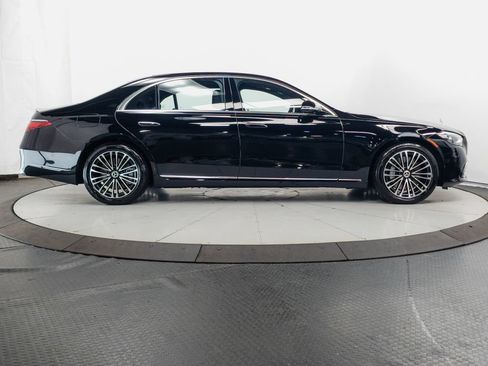Used 2024 Mercedes-Benz S 580e 4MATIC Sedan image 37