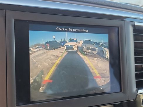 Used 2020 Chrysler Voyager Lxi image 28