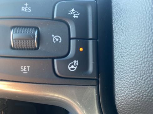 Used 2022 Chevrolet Silverado 1500 LT image 24