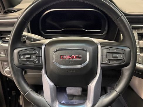 Used 2023 GMC Yukon SLT w/ SLT Premium Package AWD/4WD image 11