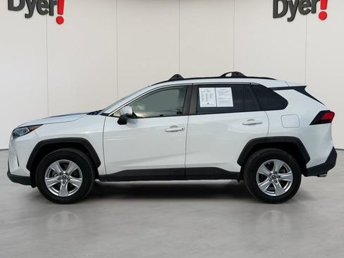 Used 2019 Toyota RAV4 XLE w/ Convenience Package AWD/4WD image 2