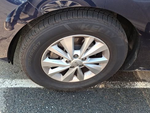 Used 2018 Kia Sedona LX FWD image 4