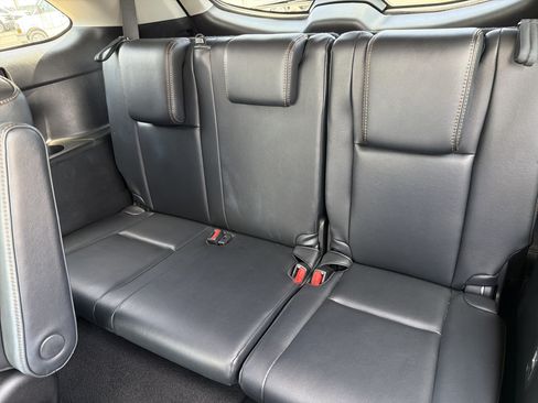 Used 2017 Toyota Highlander XLE FWD image 31