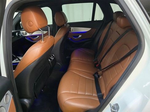 Used 2021 Mercedes-Benz GLC 300 4MATIC w/ AMG Line image 16