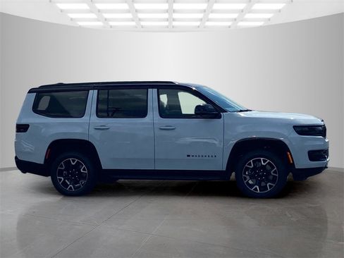 New 2025 Jeep Wagoneer Series II image 6