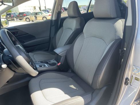 Used 2024 Subaru Crosstrek 2.0i Premium image 11