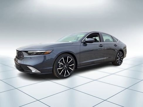 New 2026 Honda Accord Touring image 2