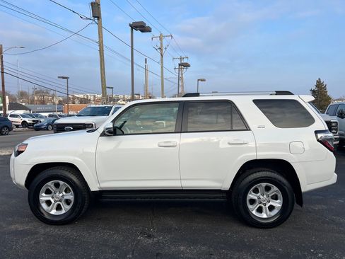 Used 2021 Toyota 4Runner SR5 Premium w/ Moonroof Package image 8