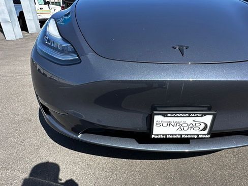 Used 2023 Tesla Model Y Long Range AWD/4WD image 4