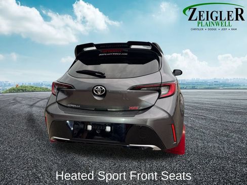 Used 2025 Toyota Corolla XSE FWD image 5