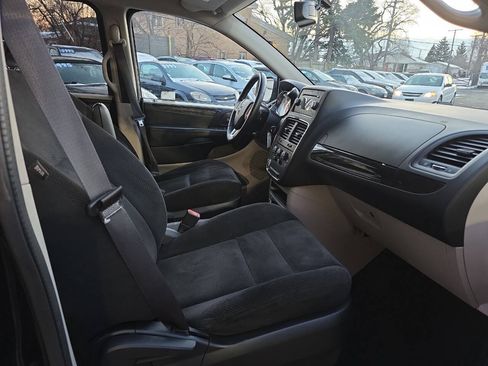 Used 2015 Dodge Grand Caravan SE w/ Quick Order Package 29E SE FWD image 22