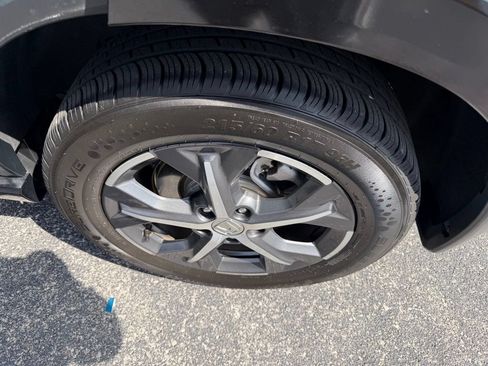Used 2023 Honda HR-V EX-L image 9