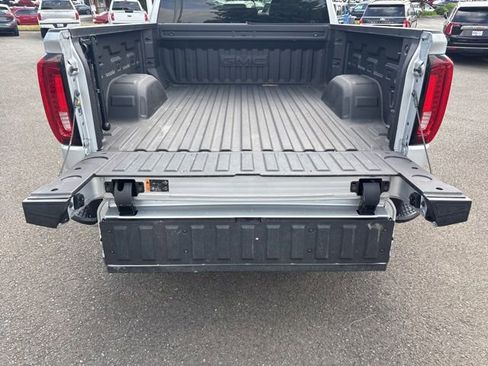 Used 2021 GMC Sierra 1500 SLT AWD/4WD image 39