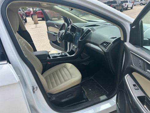 Certified 2021 Ford Edge SEL w/ Convenience Package AWD/4WD image 17