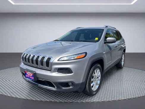 Used 2017 Jeep Cherokee Limited AWD/4WD image 2