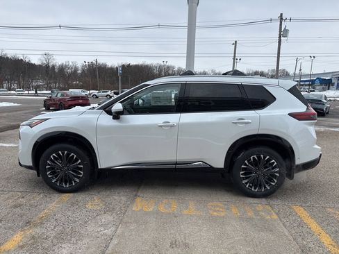 New 2026 Nissan Rogue Platinum image 7