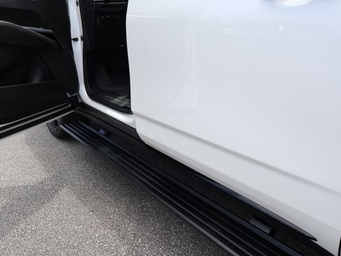 Used 2025 Cadillac Escalade ESV Sport Platinum AWD/4WD image 10