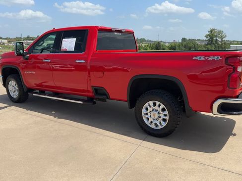 Used 2024 Chevrolet Silverado 2500 LTZ AWD/4WD image 5