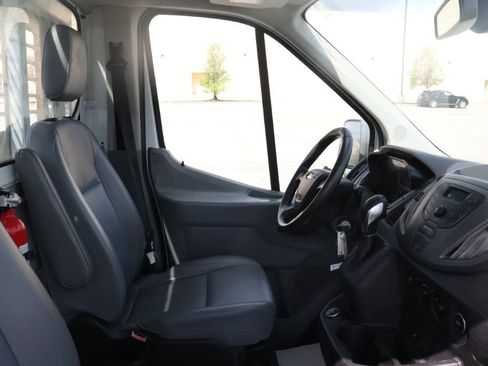 Used 2018 Ford Transit 250 138 image 9