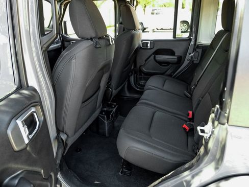 Used 2020 Jeep Wrangler Unlimited Sport S image 48