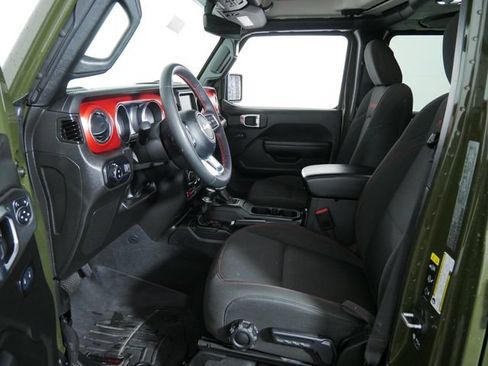 Used 2023 Jeep Gladiator Rubicon w/ Cold Weather Group AWD/4WD image 21