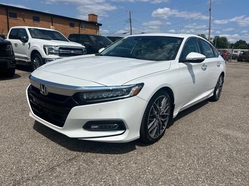 Used 2020 Honda Accord Touring image 29