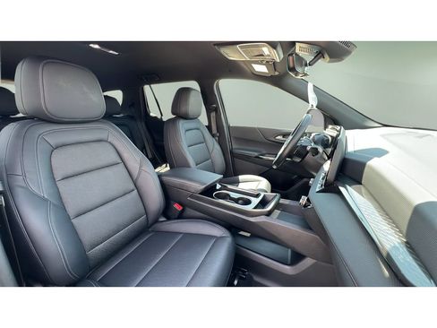 Certified 2025 Chevrolet Equinox LT w/ Convenience Package II AWD/4WD image 32