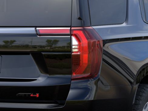 New 2026 GMC Yukon AT4 w/ AT4 Premium Package AWD/4WD image 11