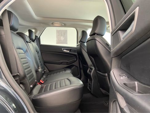 Used 2024 Ford Edge SEL w/ Convenience Package image 17